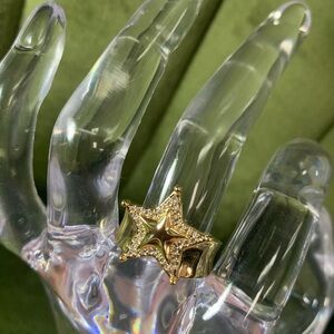 Gold plated star adjustable ring with rhinestones